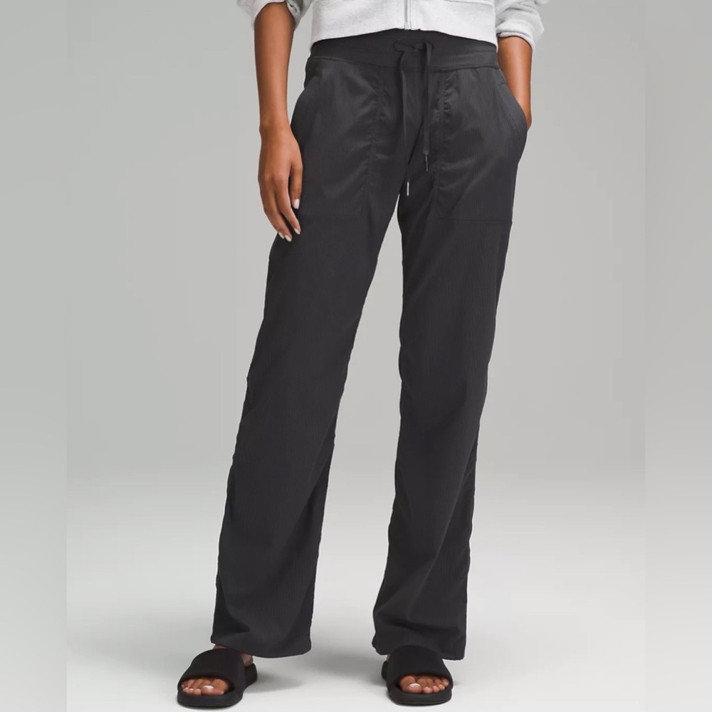 Lululemon Dance Studio Mid-Rise Pant
Regular color graphite grey woman’s